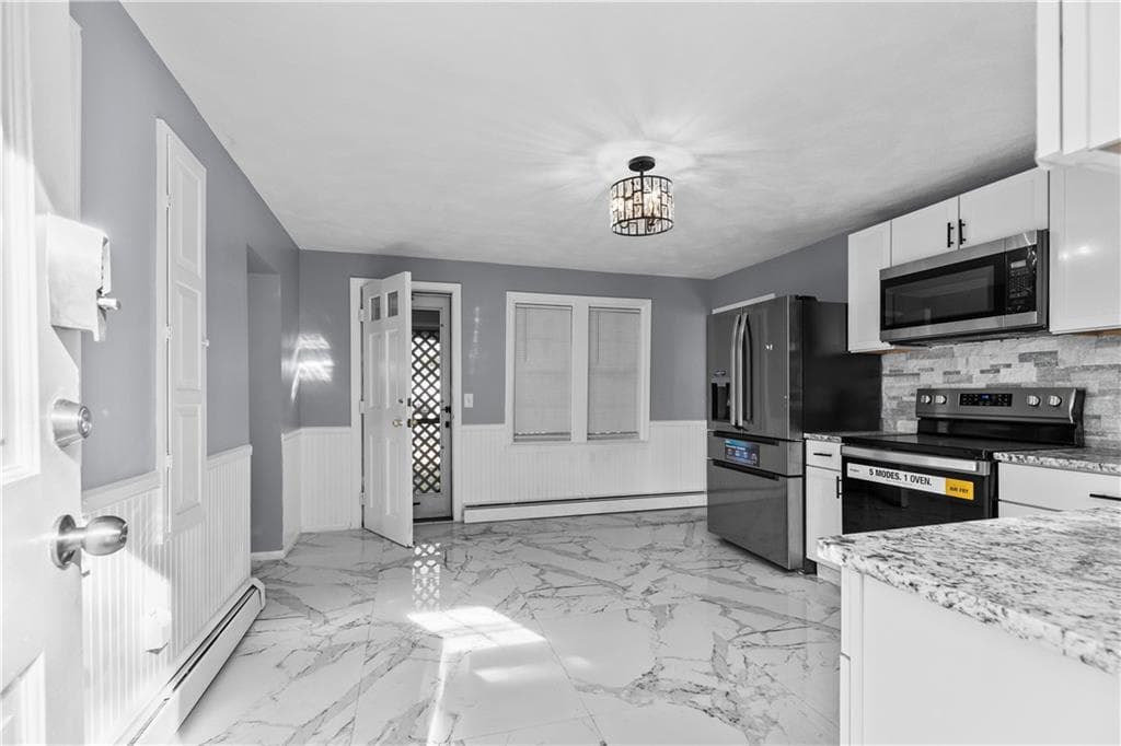 786 Sandy Lane photo 2