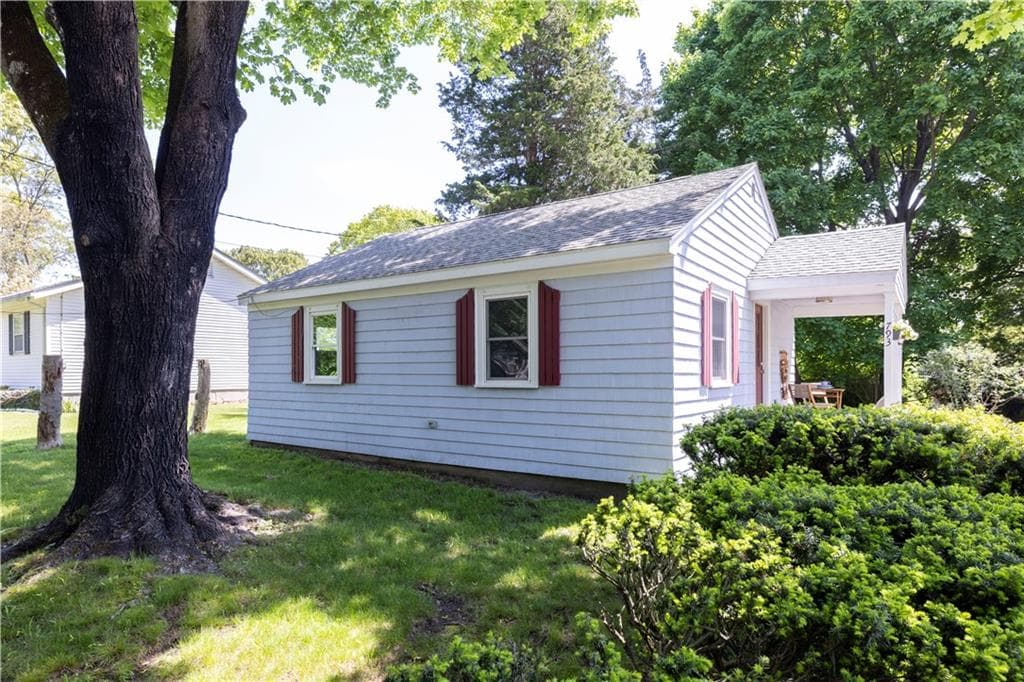 793 Middlebridge photo 2