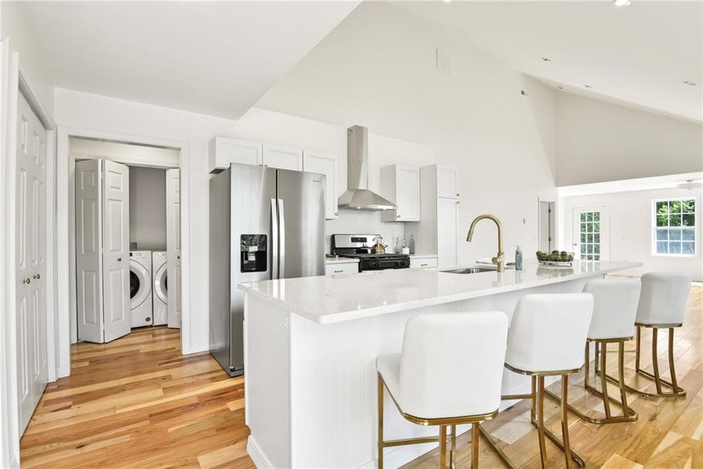 526 Shore Acres