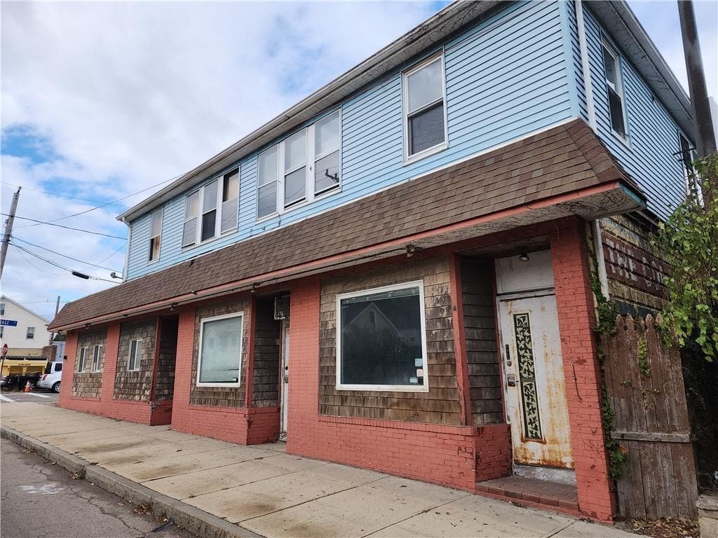 117 Putnam photo 4