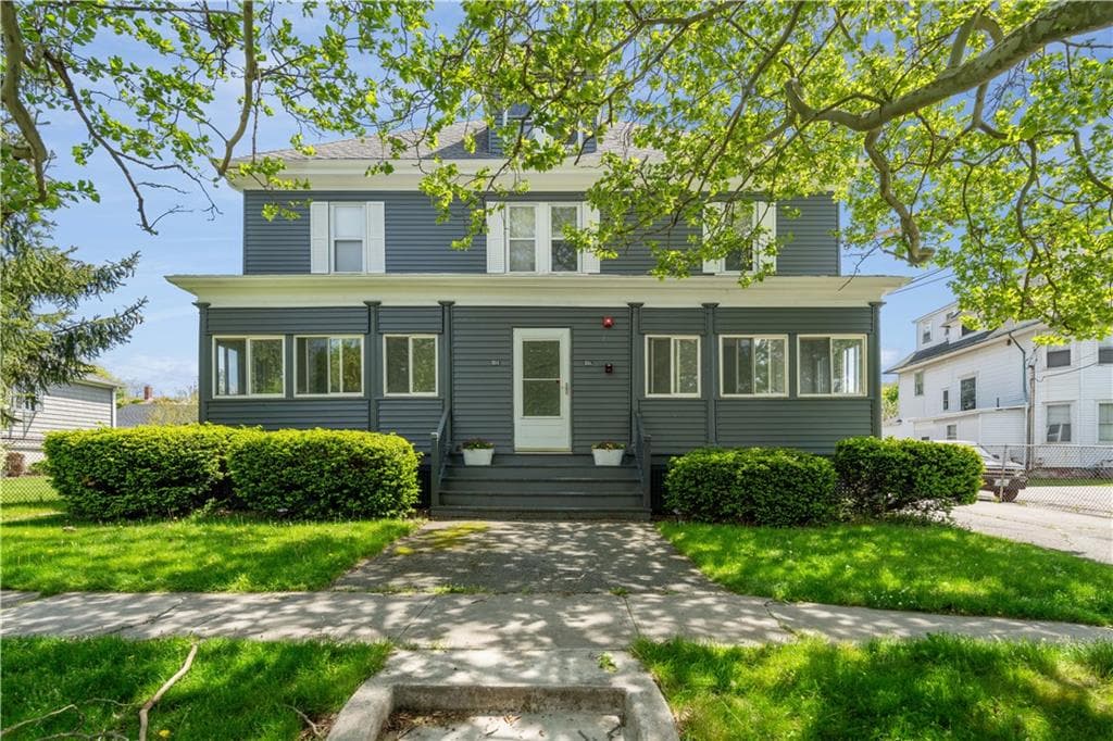 814 Main