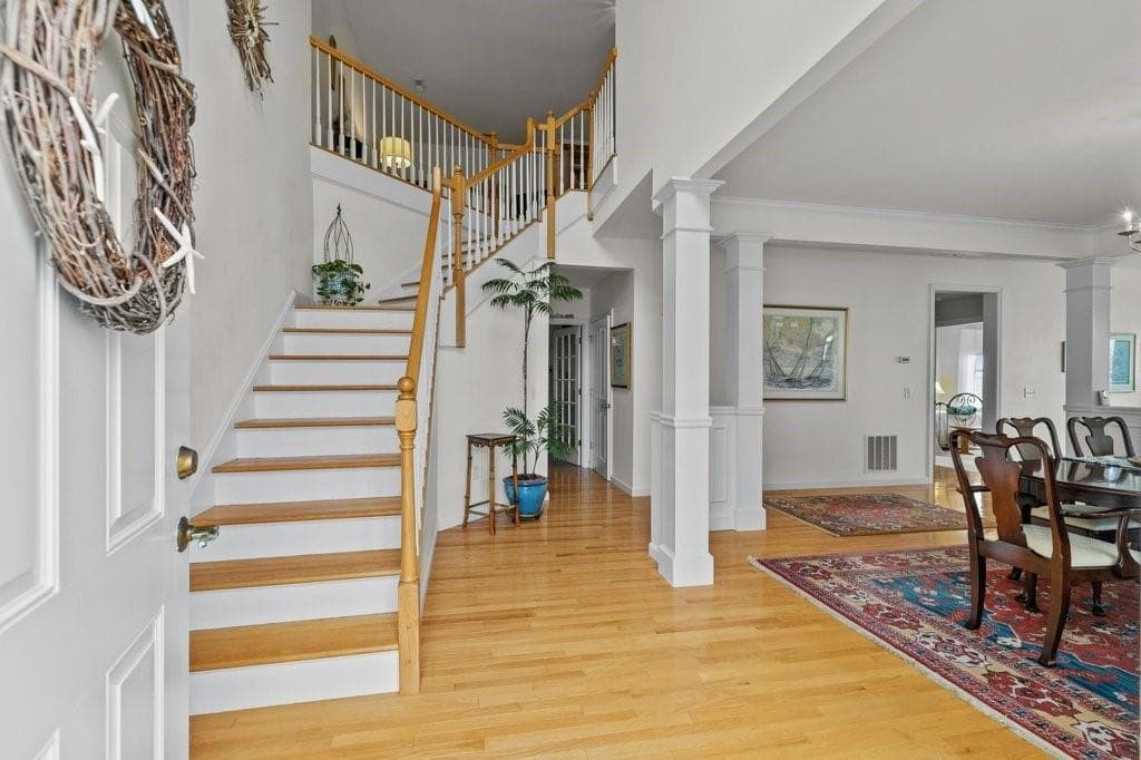 281 Rolling Hill photo 4