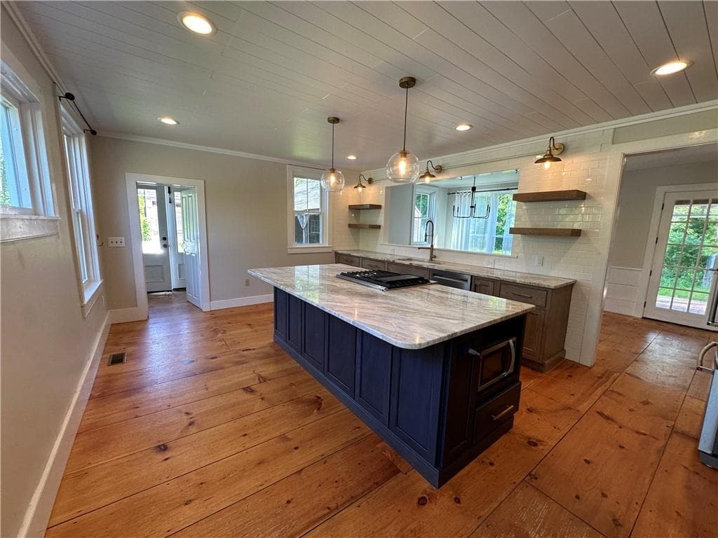 103 Plain Woods photo 2