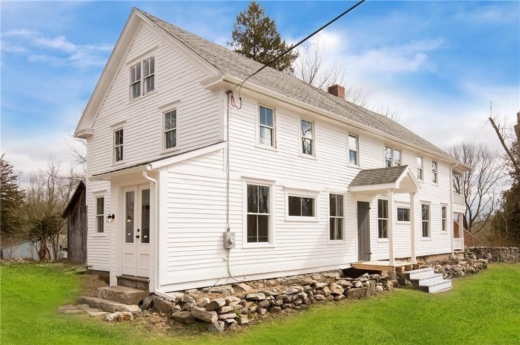 103 Plain Woods