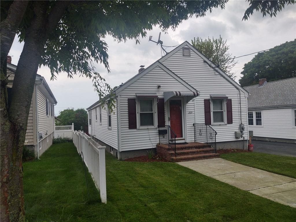209 GRASSMERE