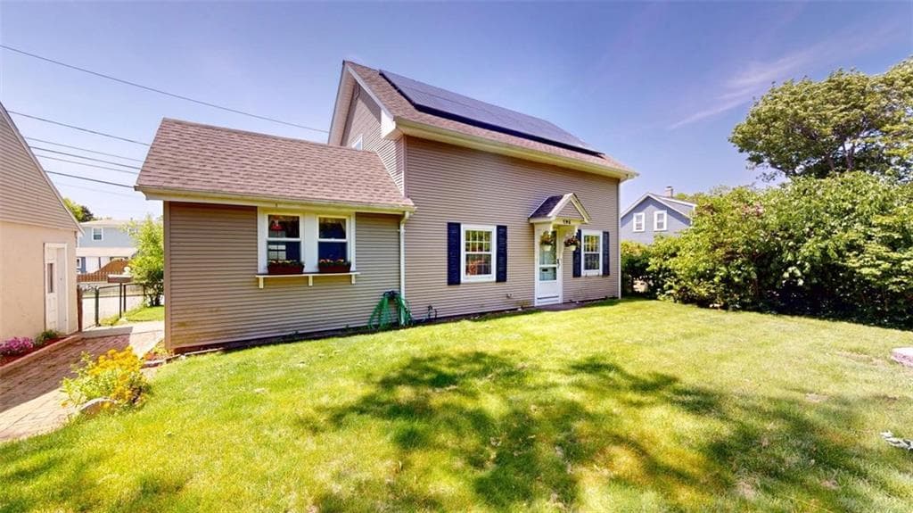 195 Bullocks Point Avenue photo 3