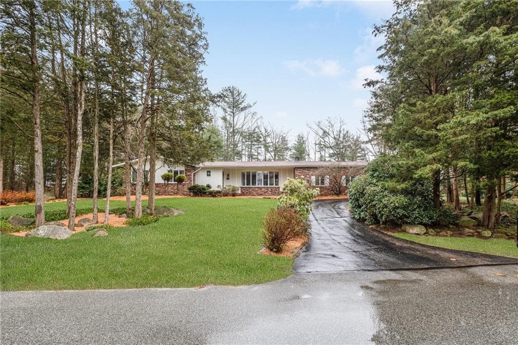 40 Spring Valley