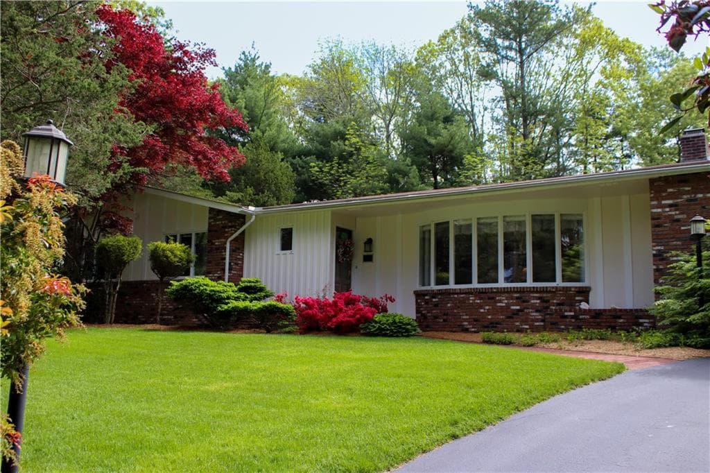 40 Spring Valley photo 4
