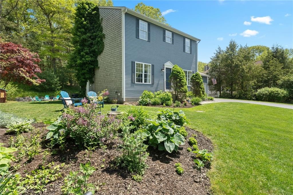 242 Orchard Woods photo 3