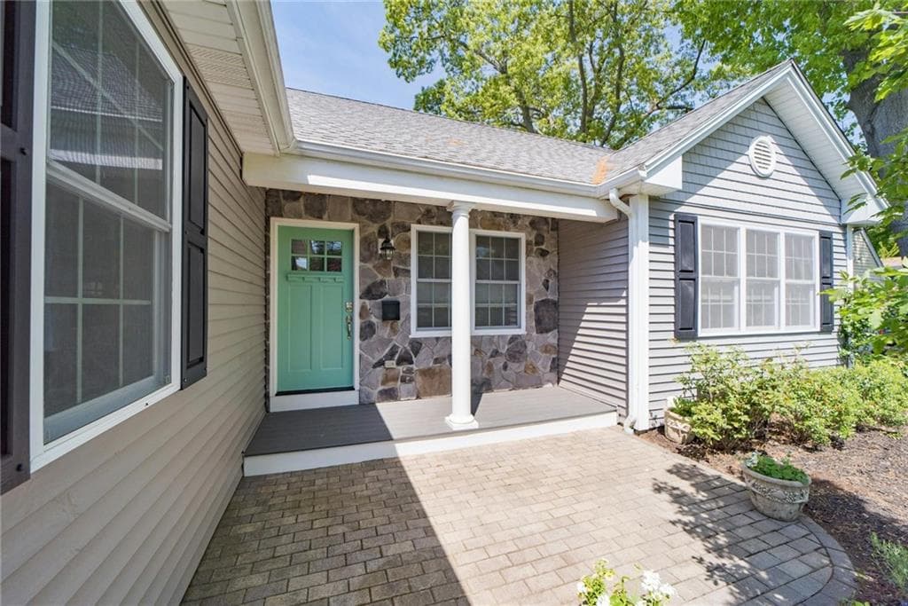 945 Bullocks Point photo 2