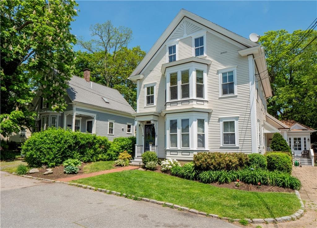 7 Howe #2 photo 3