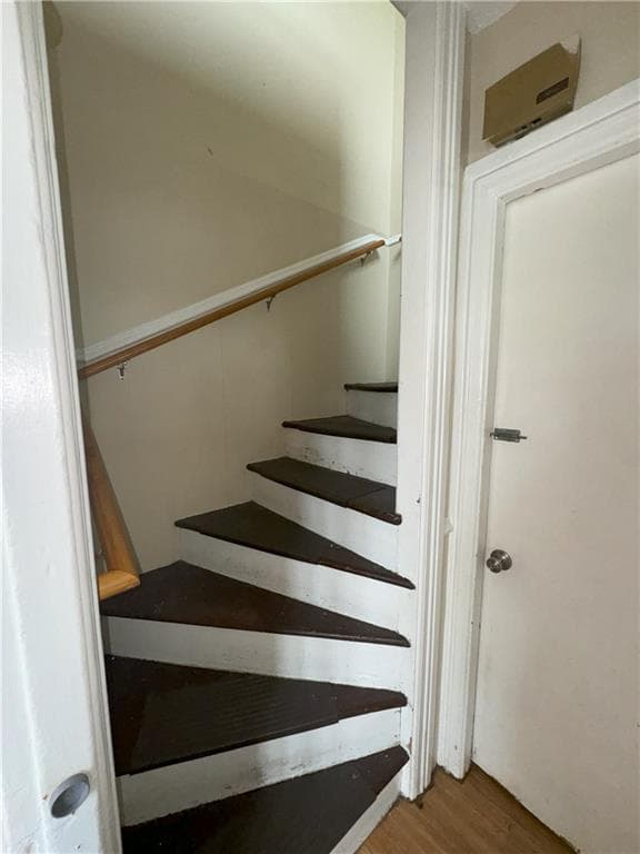 7 Ticknor photo 5