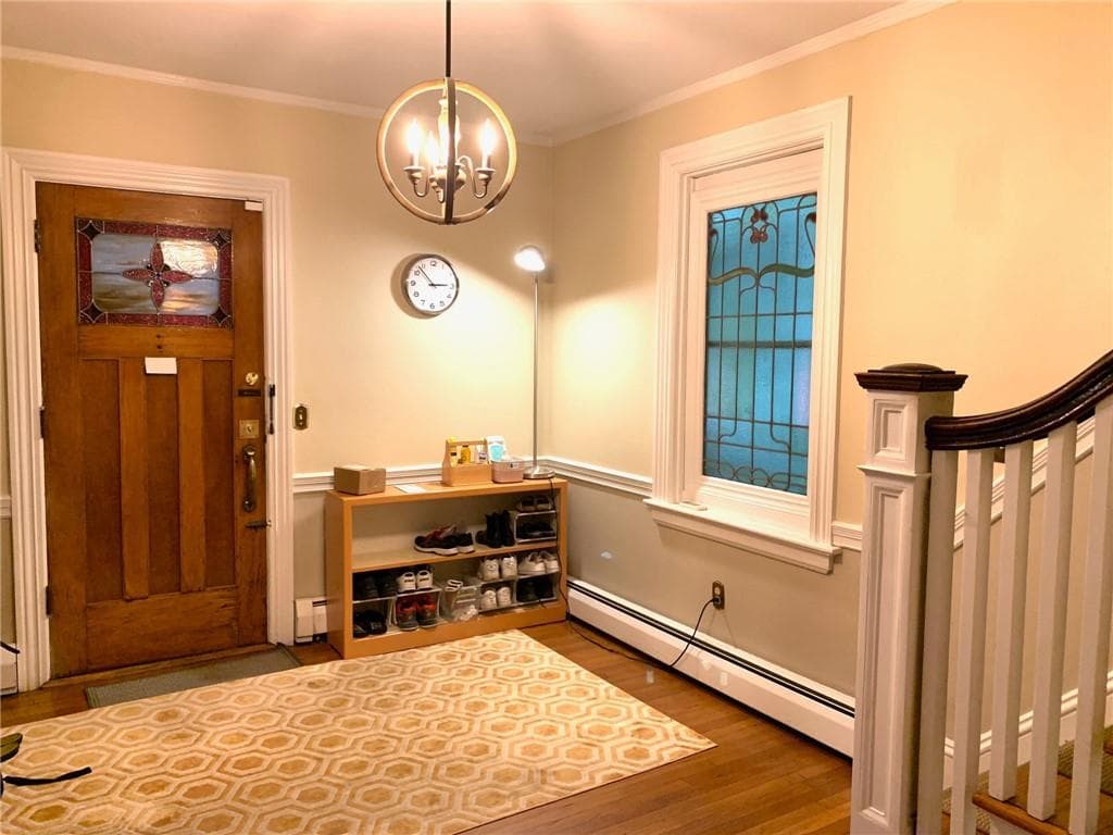105 Arlington photo 2