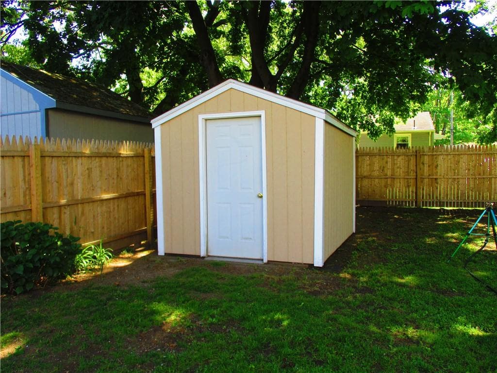 91 Milton photo 3