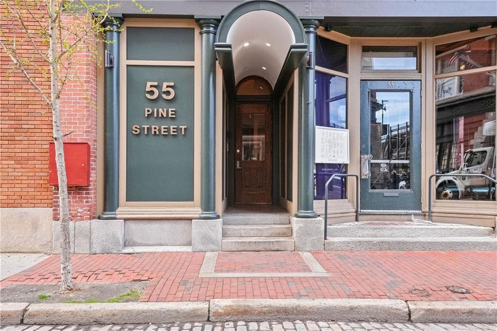 51 Pine