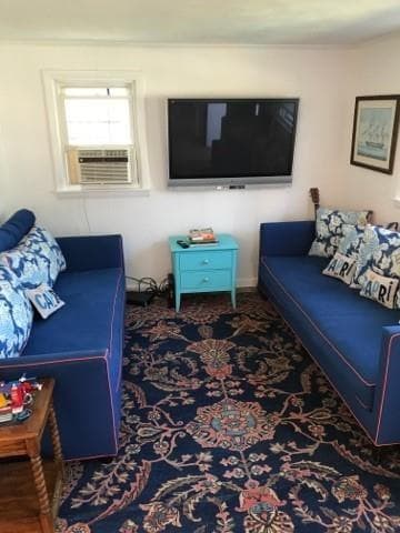 140 Renfrew photo 5