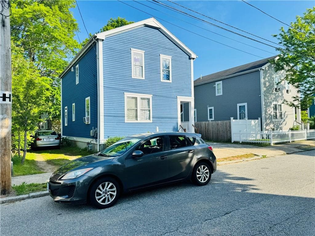 80 PROVIDENCE photo 2