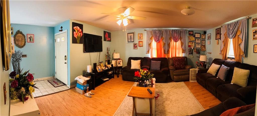 80 PROVIDENCE photo 3