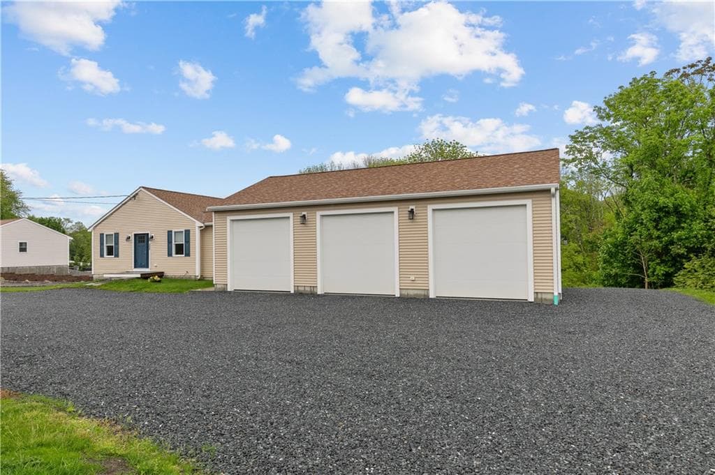 385 Market photo 2
