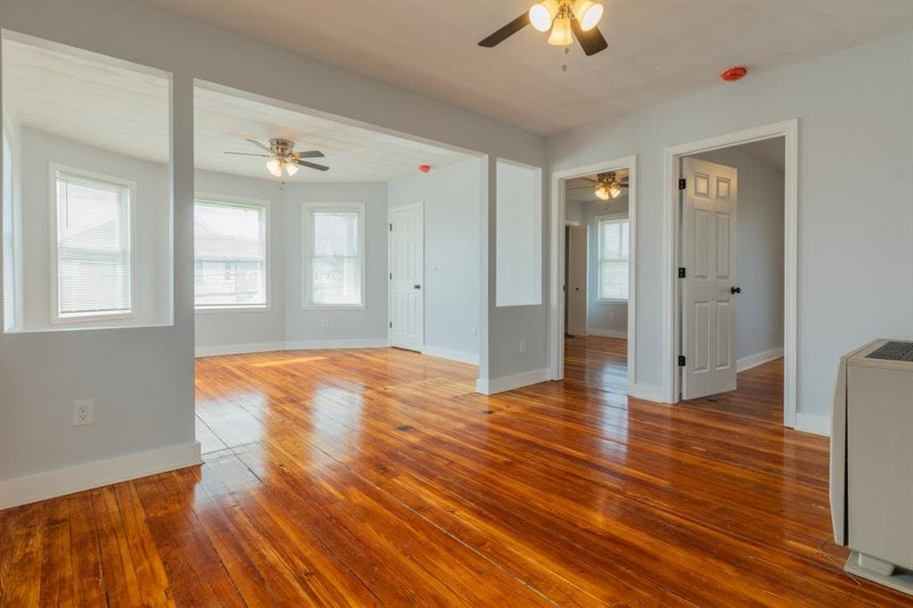 865 Mineral Spring photo 3