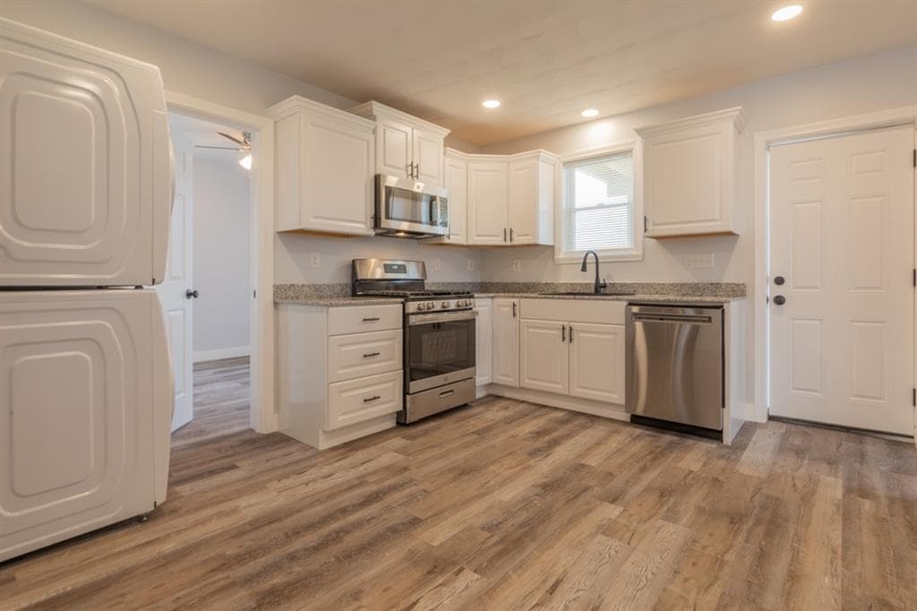 865 Mineral Spring