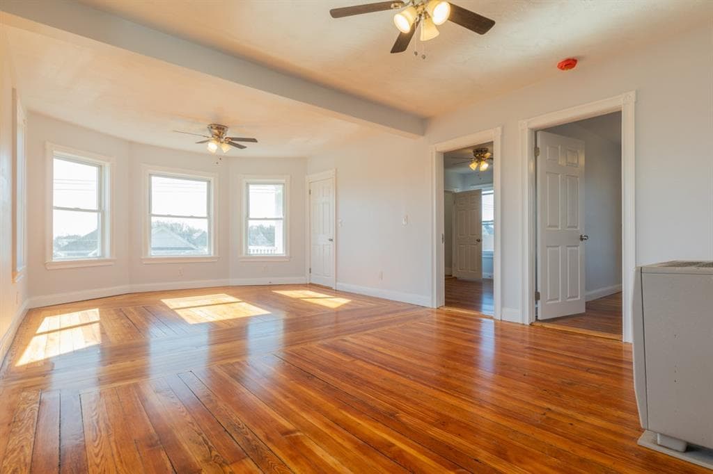 865 Mineral Spring