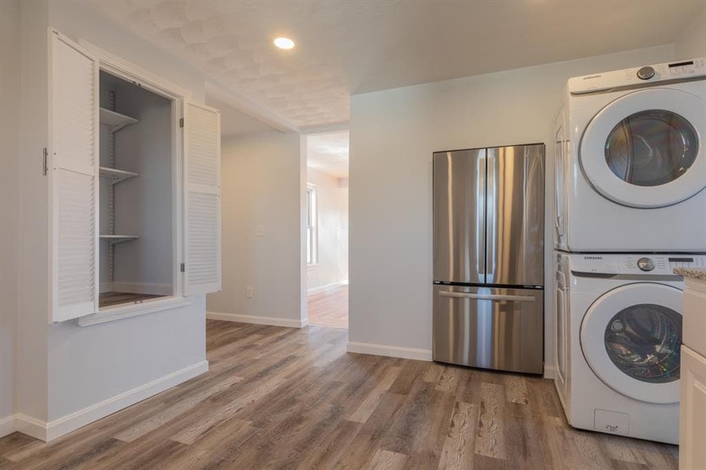 865 Mineral Spring photo 5