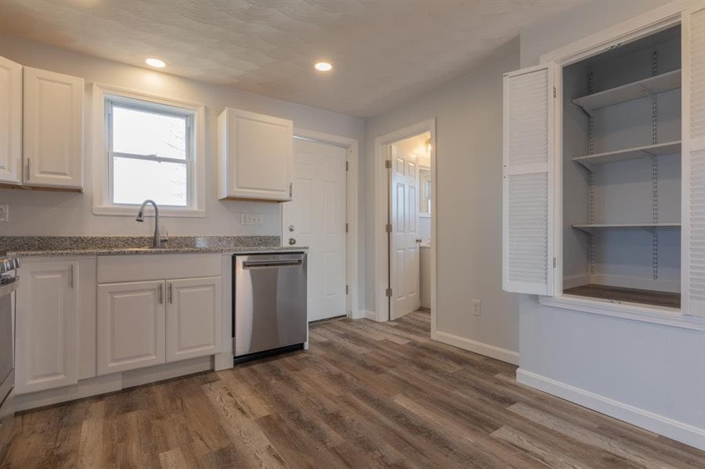 865 Mineral Spring photo 4