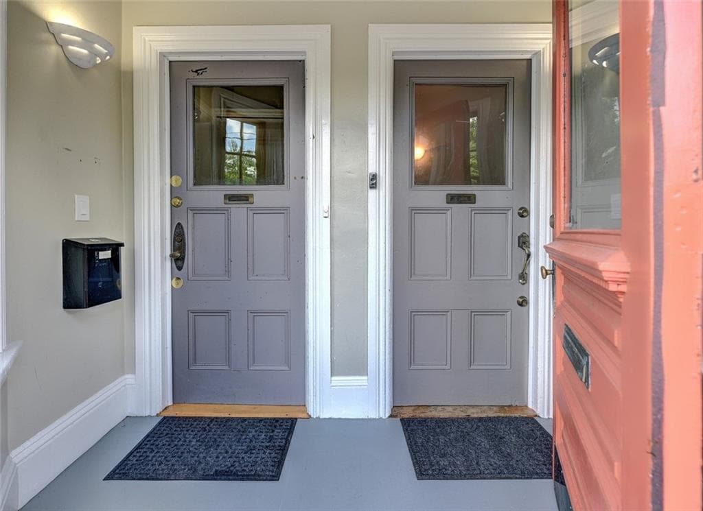 81 Irving photo 2