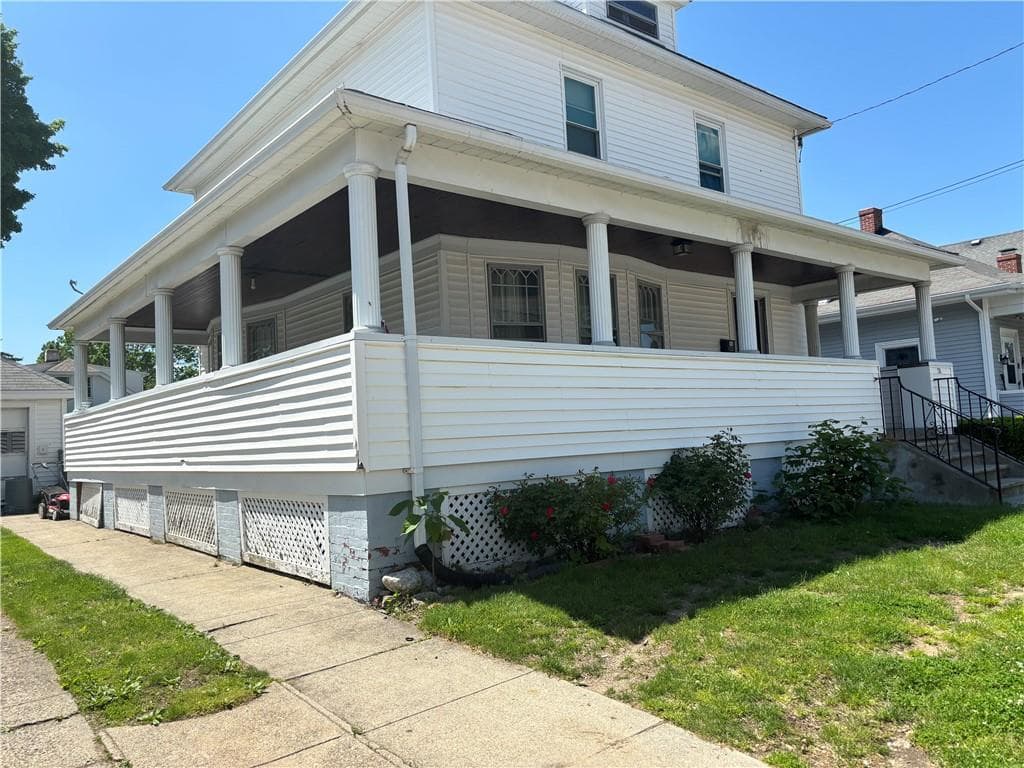 236 Lowell photo 2
