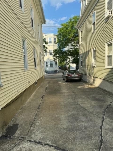 71 Sutton photo 4