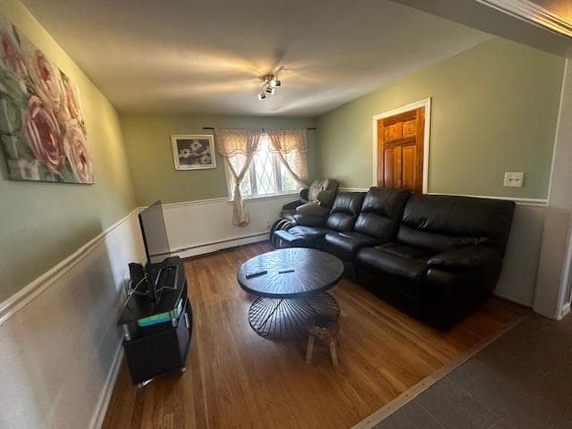 156 Hazelton photo 5