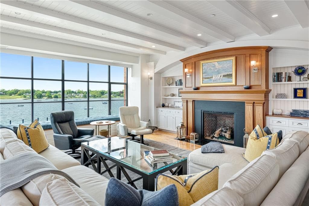 345 Thames #409 N photo 5