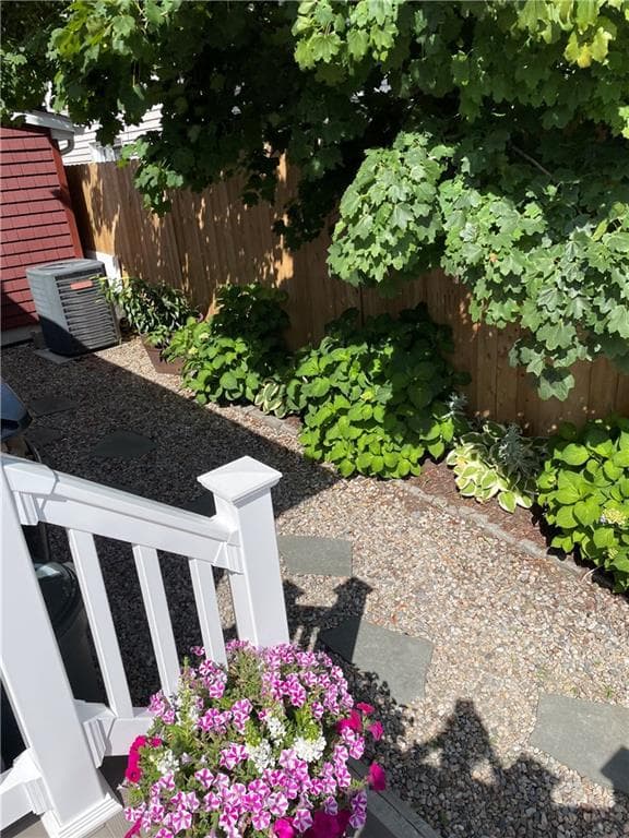 149 Bluff Avenue photo 3