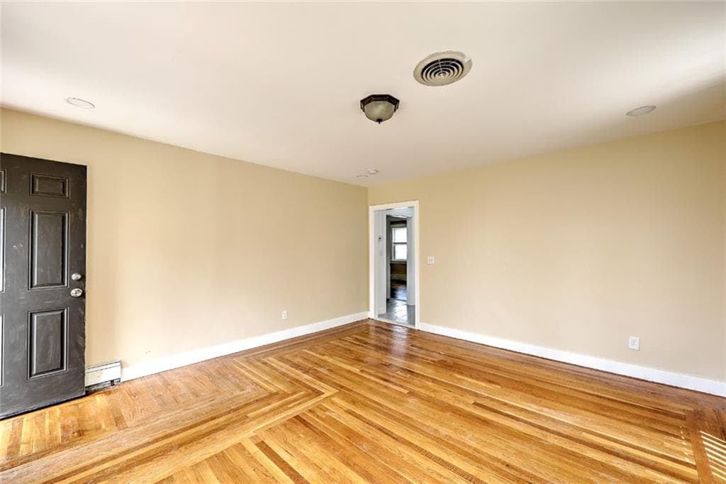 247 Grosvenor photo 4