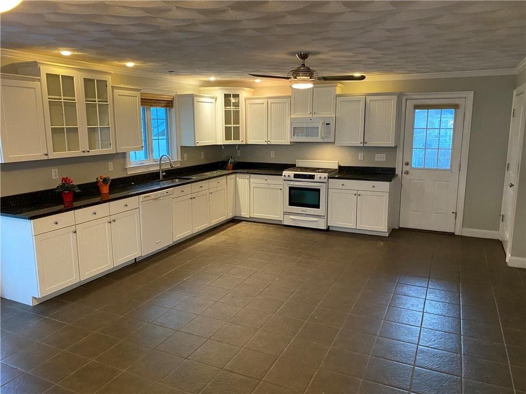 65 Hatfield photo 2