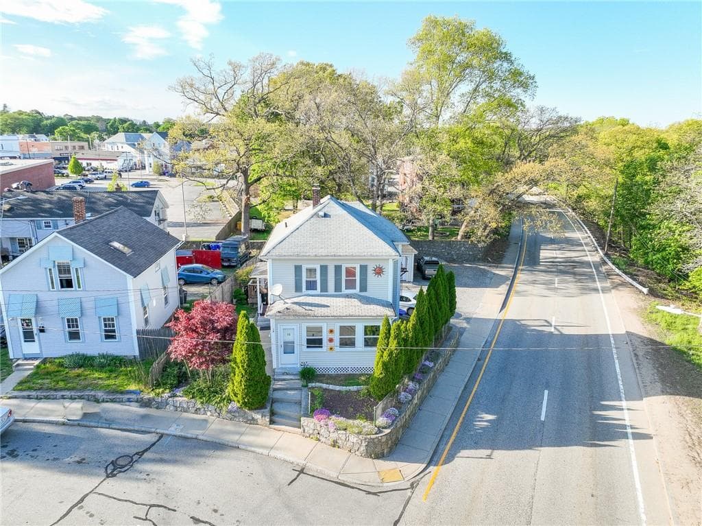 16 Grove photo 4
