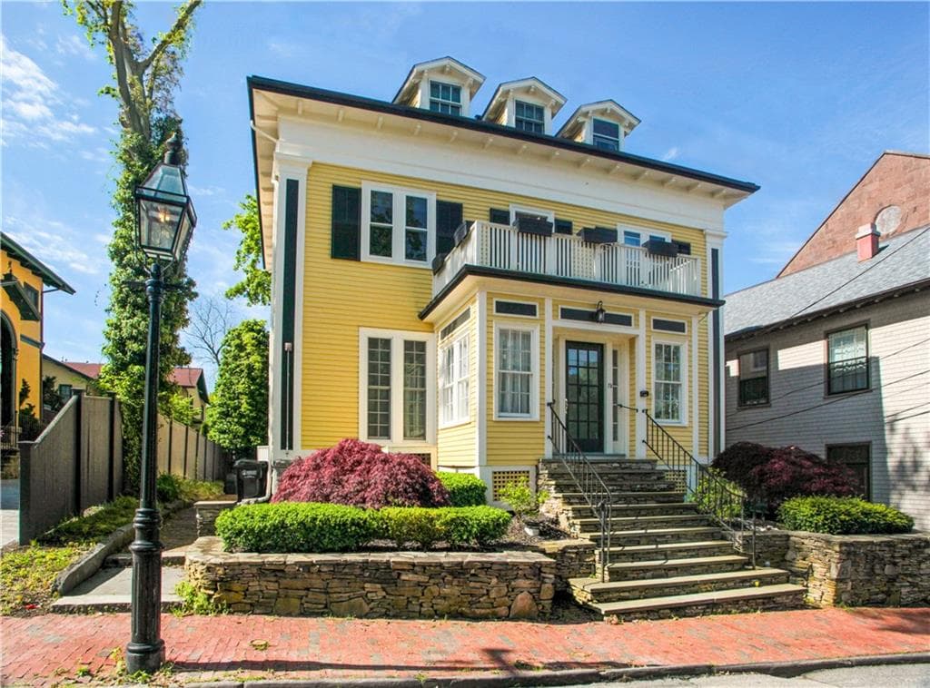75 Pelham #D