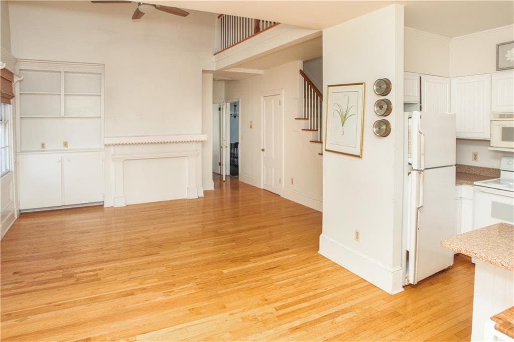 75 Pelham #D photo 4