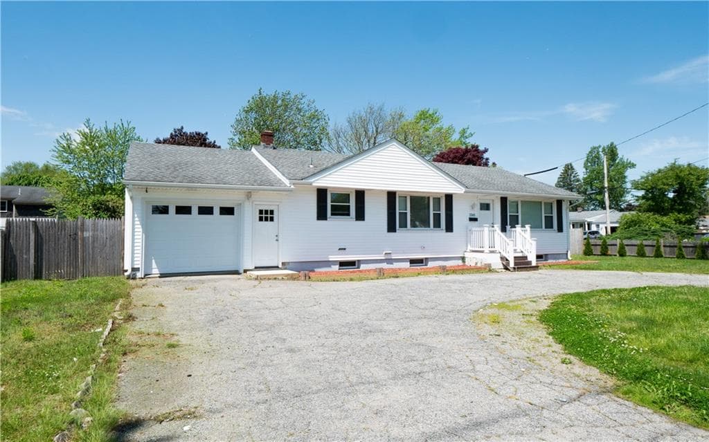 1560 West Main photo 2