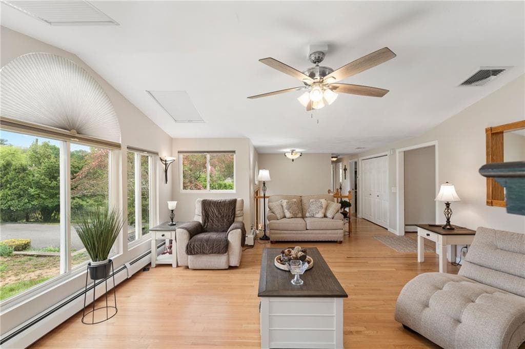 270 Hopkins Hill photo 2