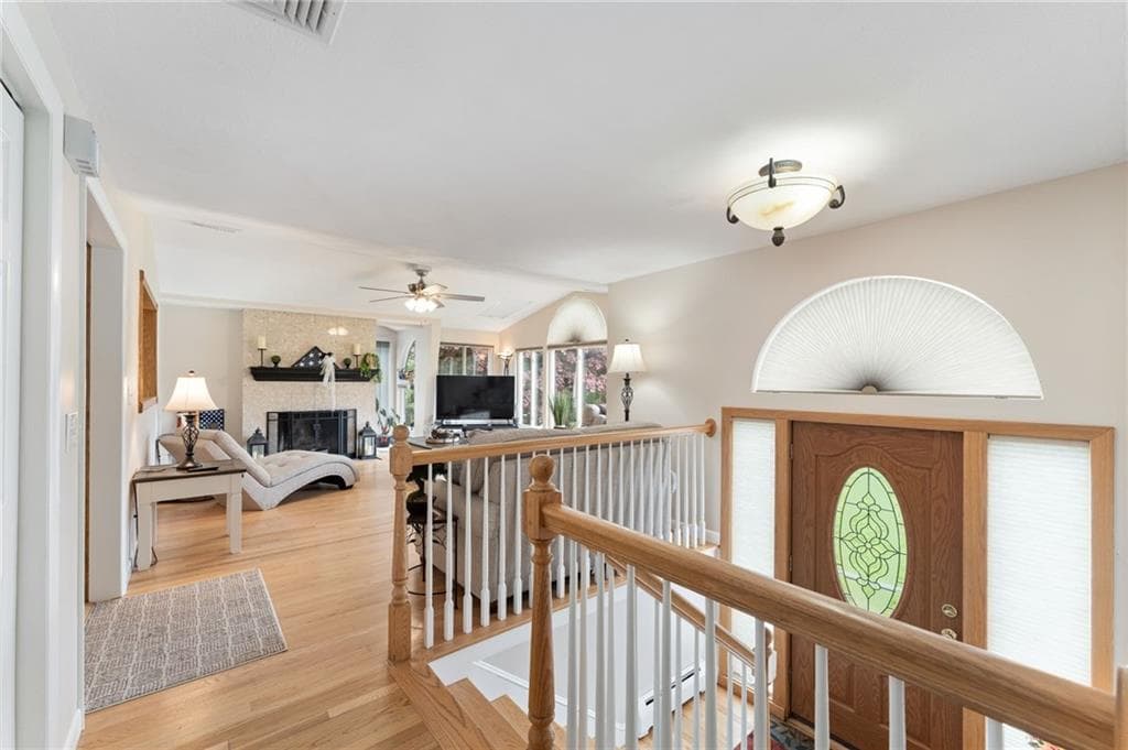 270 Hopkins Hill photo 3