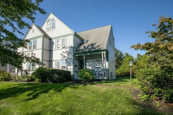 61 Clinton #C photo 2