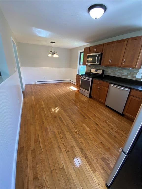 240 Emerson photo 5