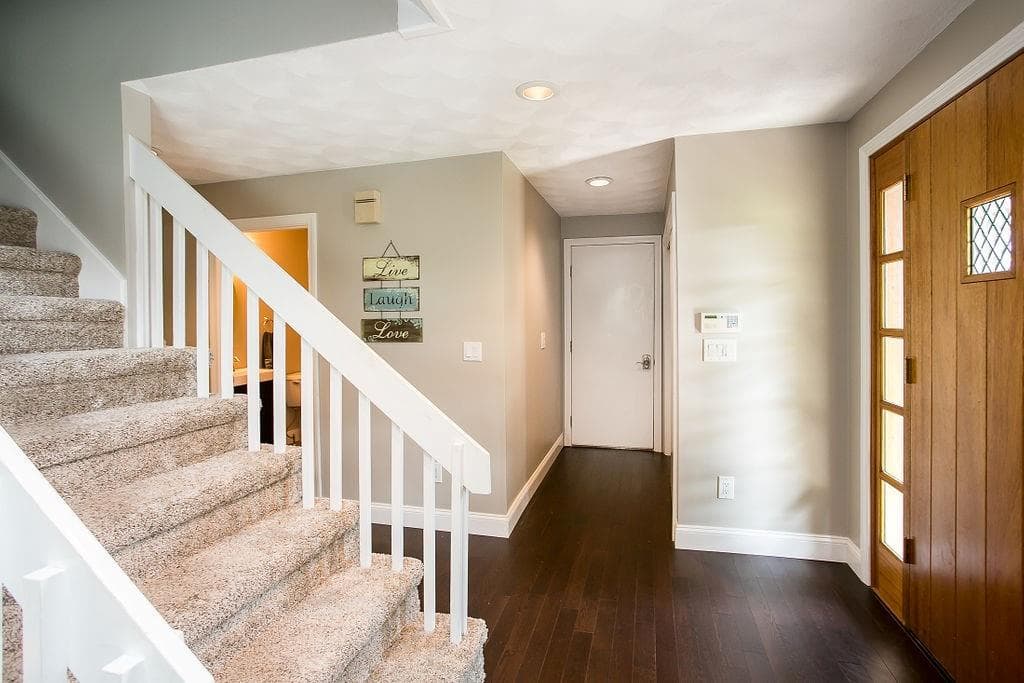 95 Exeter photo 5