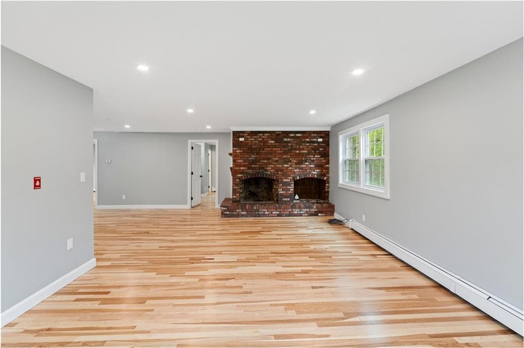 76 Elm photo 2