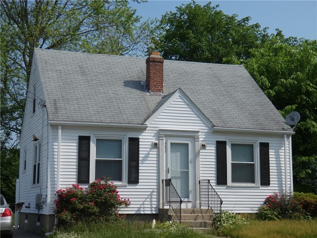 2055 Mineral Spring