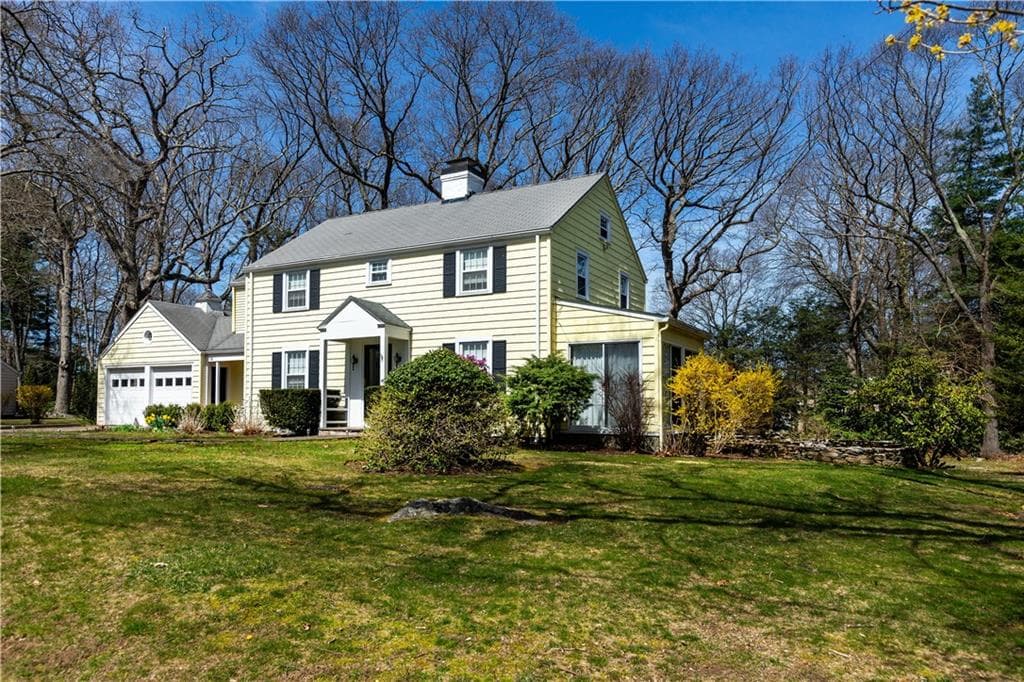 263 Crestwood photo 2