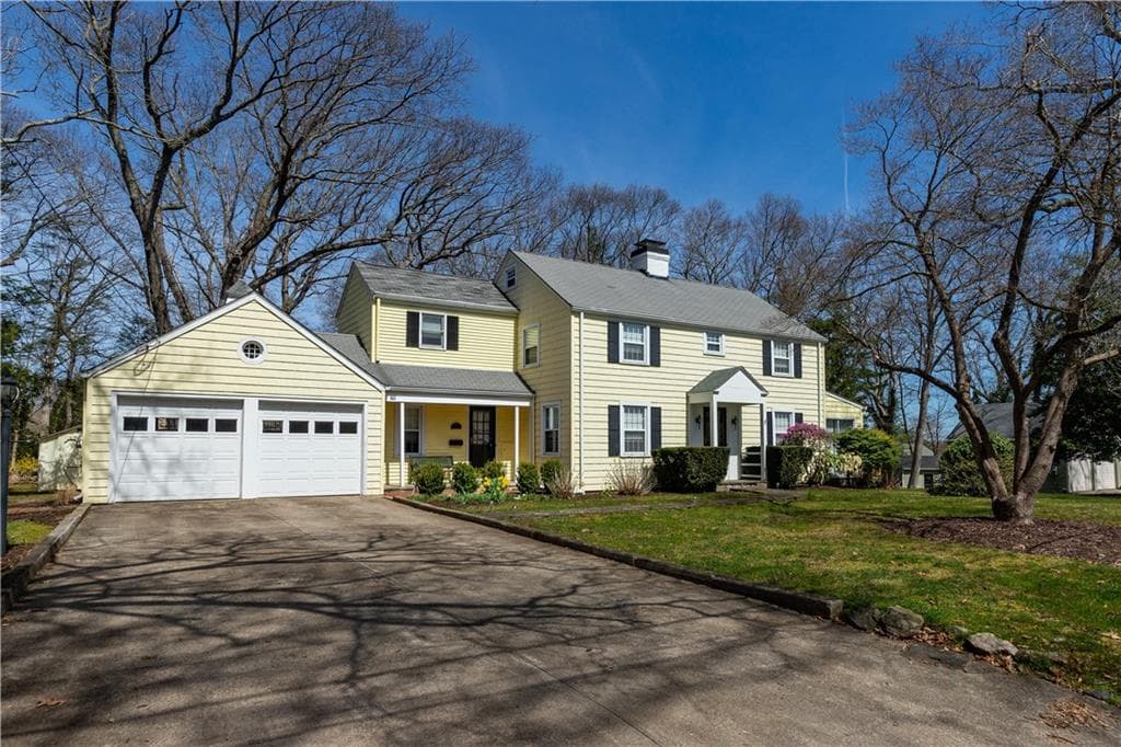 263 Crestwood photo 3
