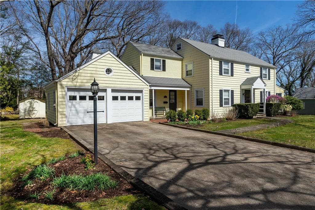 263 Crestwood photo 4